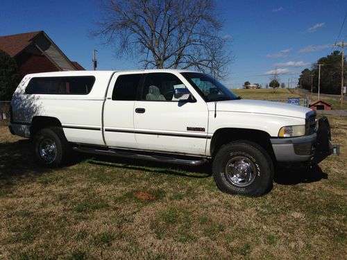 '97 dodge ram 2500 12v daily driver, great condition!