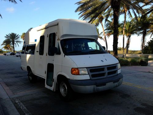 2000 dodge ram 3500 handicap passenger van