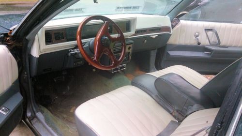 1987 Oldsmobile Cutlass Supreme Base Coupe 2-Door 5.0L, US $2,000.00, image 3