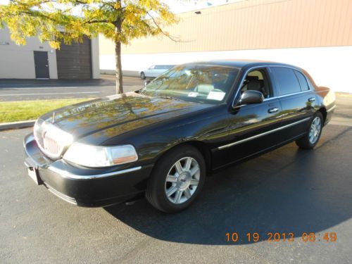 2007 lincoln town car executive l-door  4-door 4.6l