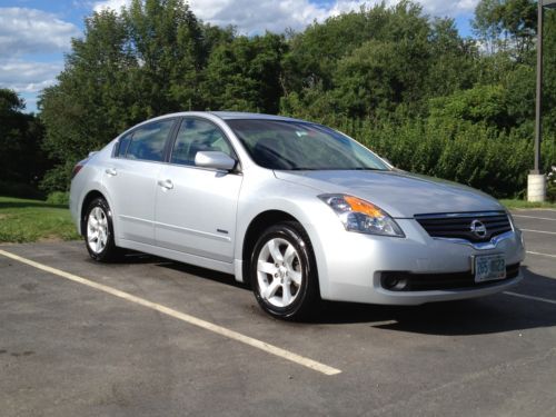 2009 nissan altima hybrid sedan 4-door 2.5l leather heated seats