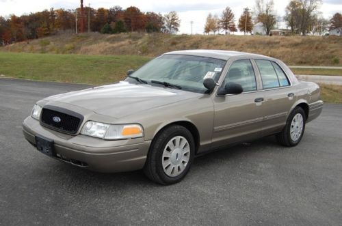 4 door automatic sedan police interceptor country car hwy miles serviced clean