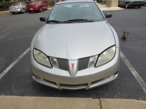 2005 pontiac sunfire base coupe 2-door 2.2l