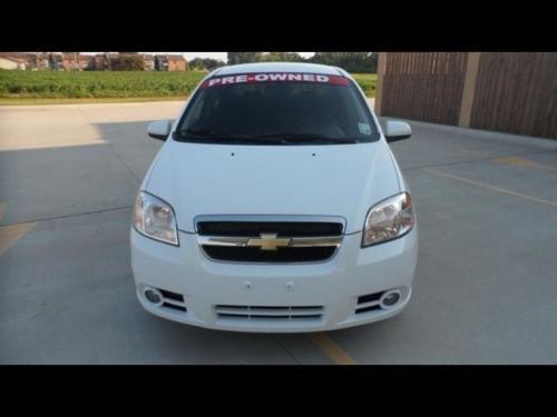 2011 chevrolet aveo lt sedan 4-door 1.6l