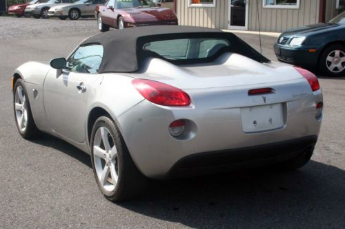 2006 Pontiac Solstice Convertible, image 4