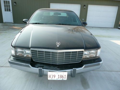 1995 Cadillac Fleetwood Brougham Sedan, 65K mi, 350 LT1 engine, Very Reliable, image 2