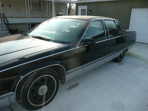 1995 Cadillac Fleetwood Brougham Sedan, 65K mi, 350 LT1 engine, Very Reliable, image 4