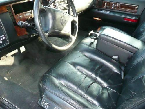 1995 Cadillac Fleetwood Brougham Sedan, 65K mi, 350 LT1 engine, Very Reliable, image 9