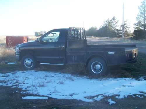 2003 dodge ram 3500 slt reg, cab cummins motor  damaged salvage! wont last