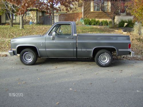 1987 chevy silverado short bed.