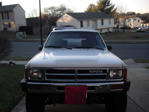 1987 toyota 4runner sr5 sport utility 2-door 2.4l