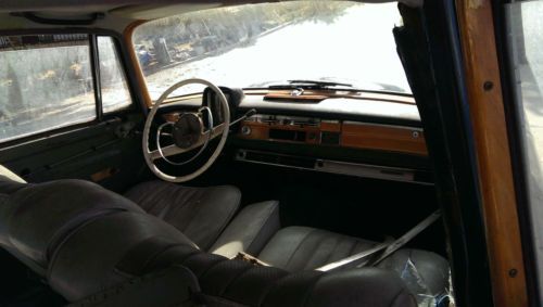 Rare Merc. Benz 300 SEL for restoration, image 2