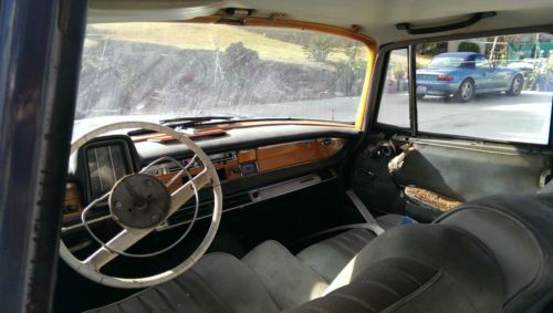 Rare Merc. Benz 300 SEL for restoration, image 5