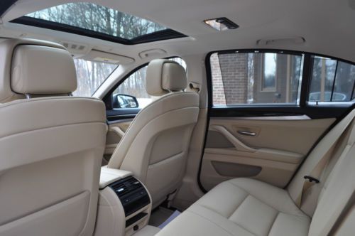 2011 535 X-Drive.NO RESERVE.AWD./Navi/Moon/19's/Camera /Xenon/Salvage/REBUILT, image 13