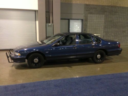 Chevrolet caprice classic police package 9c1  1995 lt1 engine