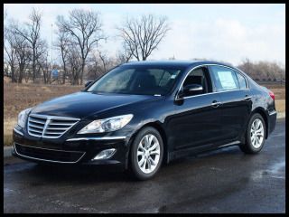 2013 hyundai genesis / 3.8v6 / bluetooth / alloys / leather