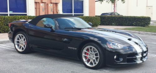 2006 dodge viper srt-10 convertible 2-dr 8.3l rwd newly remodeled black stripes