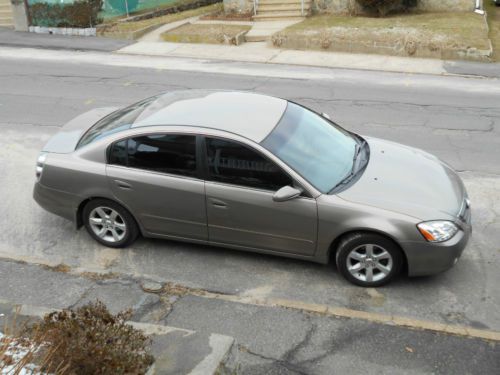 2004 Nissan Altima S Sedan 4-Door 2.5L, image 3