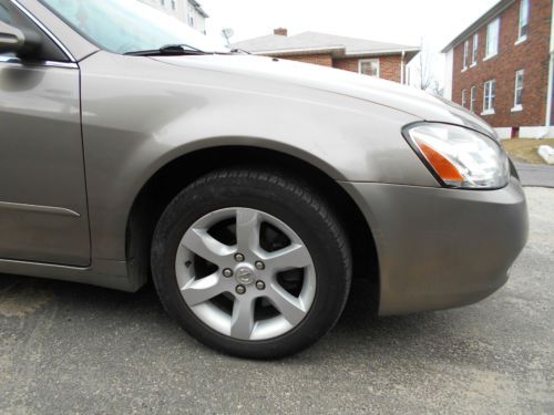 2004 Nissan Altima S Sedan 4-Door 2.5L, image 6