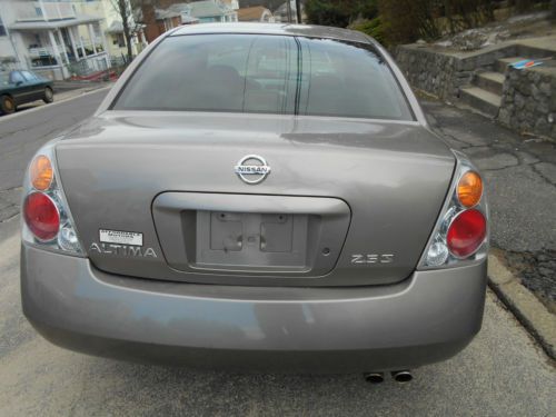 2004 Nissan Altima S Sedan 4-Door 2.5L, image 8