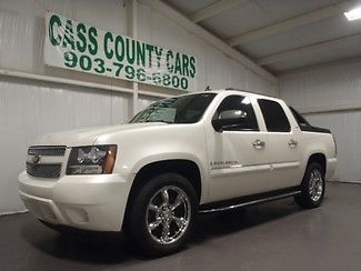 2008 avalanche, white diamond, navigation, entertainment heated seats sunroof