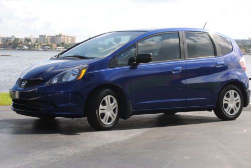 2010 honda fit base hatchback 4-door 1.5l