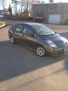 2008 toyota prius base hatchback 4-door 1.5l great condition under 100 k miles!