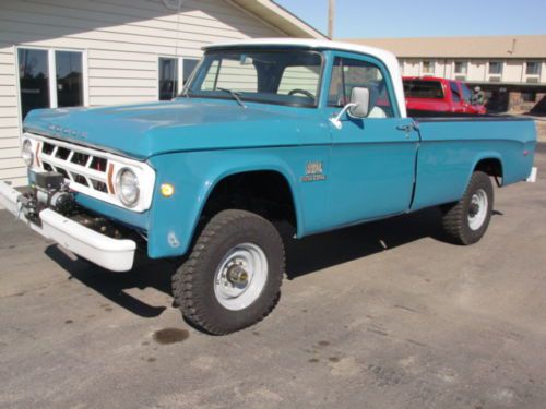 1969 dodge w200 4x4 power wagon no rust!!! 77,000 miles!!!