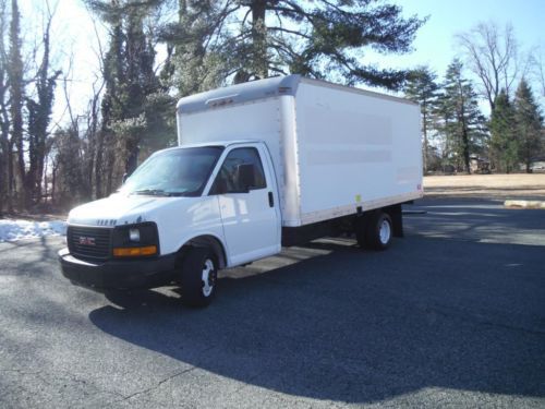 2005 gmc savana g3500 cutaway box van very well maintained great shape