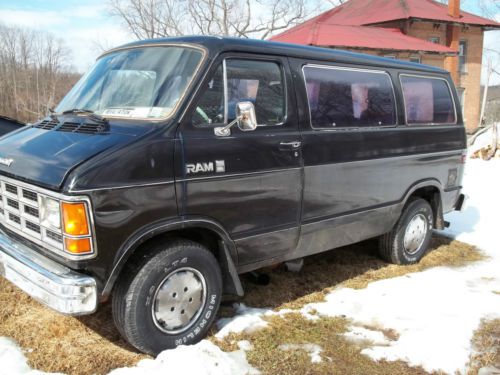 1989 dodge b150 van rare 5 speed - parts only