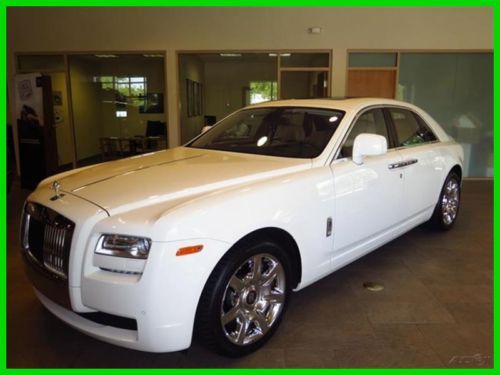 Rolls royce ghost factory warranty till 2/3/2015 never smoked in florida car