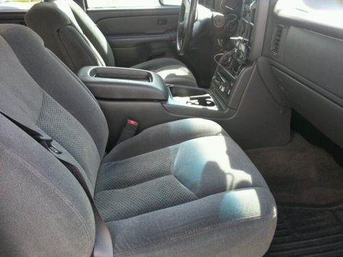 Chevrolet Silverado 3500 Diesel Crew Cab Duelly 2005, image 17