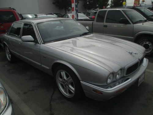 2003 jaguar xj8 sport sedan 4-door 4.0l