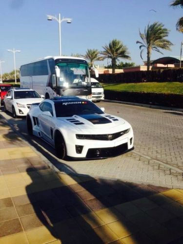 2013 camaro zl1 with custom made wide body kit