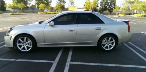 2004 cadillac cts v sedan 4-door 5.7l