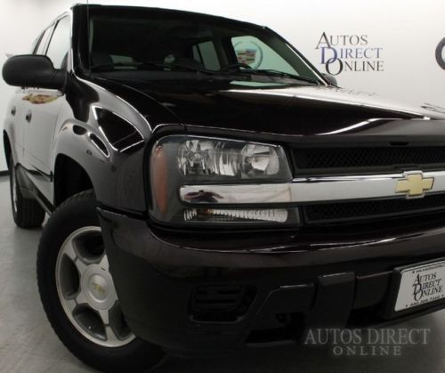 We finance 08 trailblazer 1lt 2wd clean carfax cloth bucket seats cd alloys