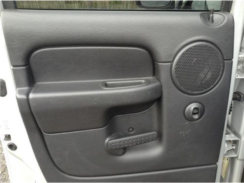 SLT 5.7L 5.7L V8 HEMI 'MAGNUM' ENGINE Body color upper front fascia Cargo lamp, image 16