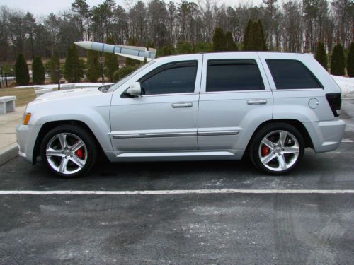 2010 jeep grand cherokee srt-8 silver only 27k miles mint!!!