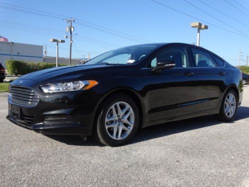 2014 ford fusion se
sunroof satellite radio
warranty clean carfax
