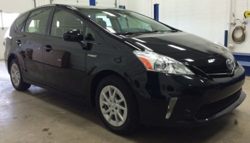 12 eco hybrid electric battery gas hatchback 44 mpg black hb 5 wagon 2 crossover