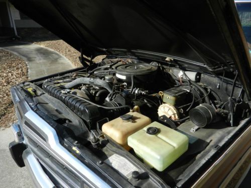 Black 1988 Jeep Wagoneer, image 8