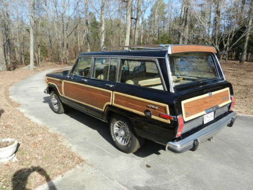 Black 1988 Jeep Wagoneer, image 12