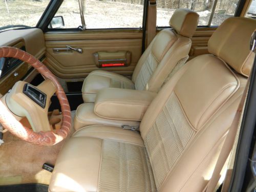 Black 1988 Jeep Wagoneer, image 13
