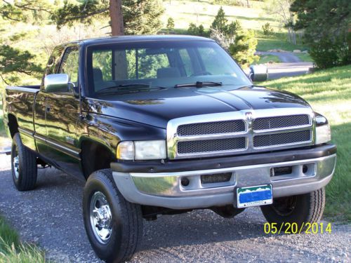 1996 dodge ram 2500 slt 4x4 ext cab, 5 speed, cummins 12 valve turbo diesel