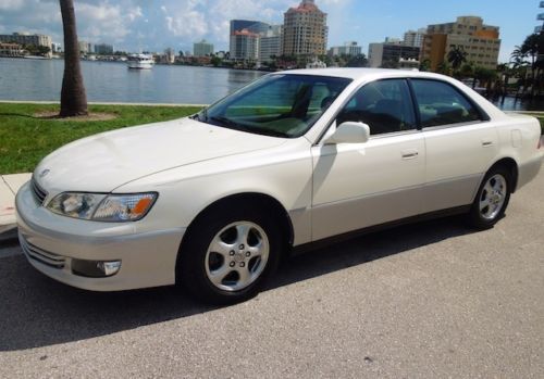 01 lexus es300*52k orig*2 own*no smoker*garaged*mint*nicest around*serviced reg