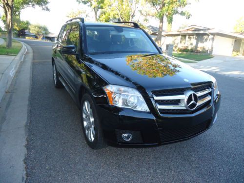 Mercedes benz 2012  glk350  4matic  black excellent condition