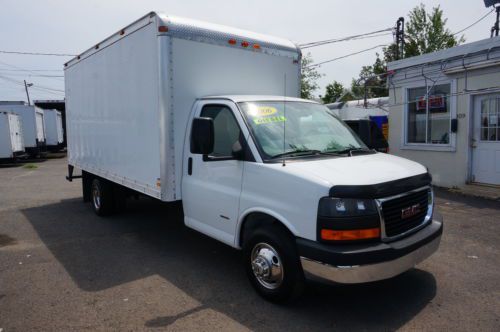 Box truck duramax diesel 16 ft