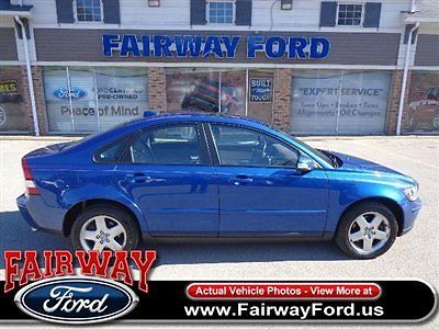 Loaded! all wheel drive, power equipment, moonroof, heated leather, clean carfax