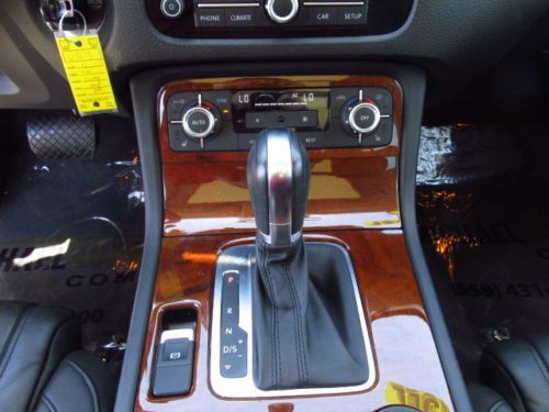 TDI Lux 4WD , Black Uni, Black Leather, DIESEL, image 18