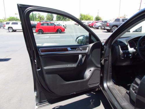 TDI Lux 4WD , Black Uni, Black Leather, DIESEL, image 21